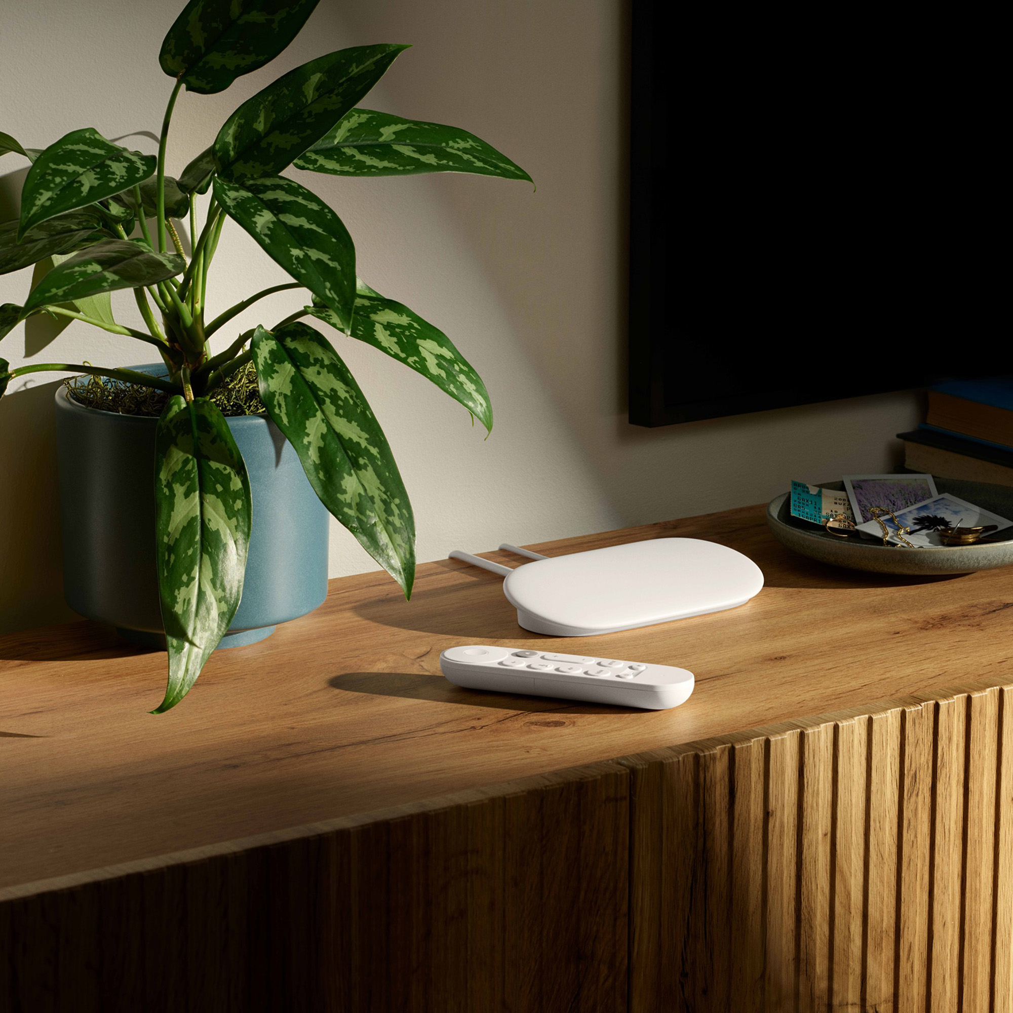Google TV Streamer 4K Porcelana | Smart Home Hub | Ecuador